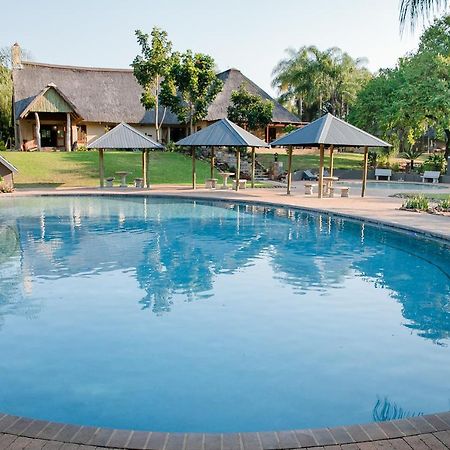 Aan De Vliet Holiday Resort Хейзивю Екстериор снимка