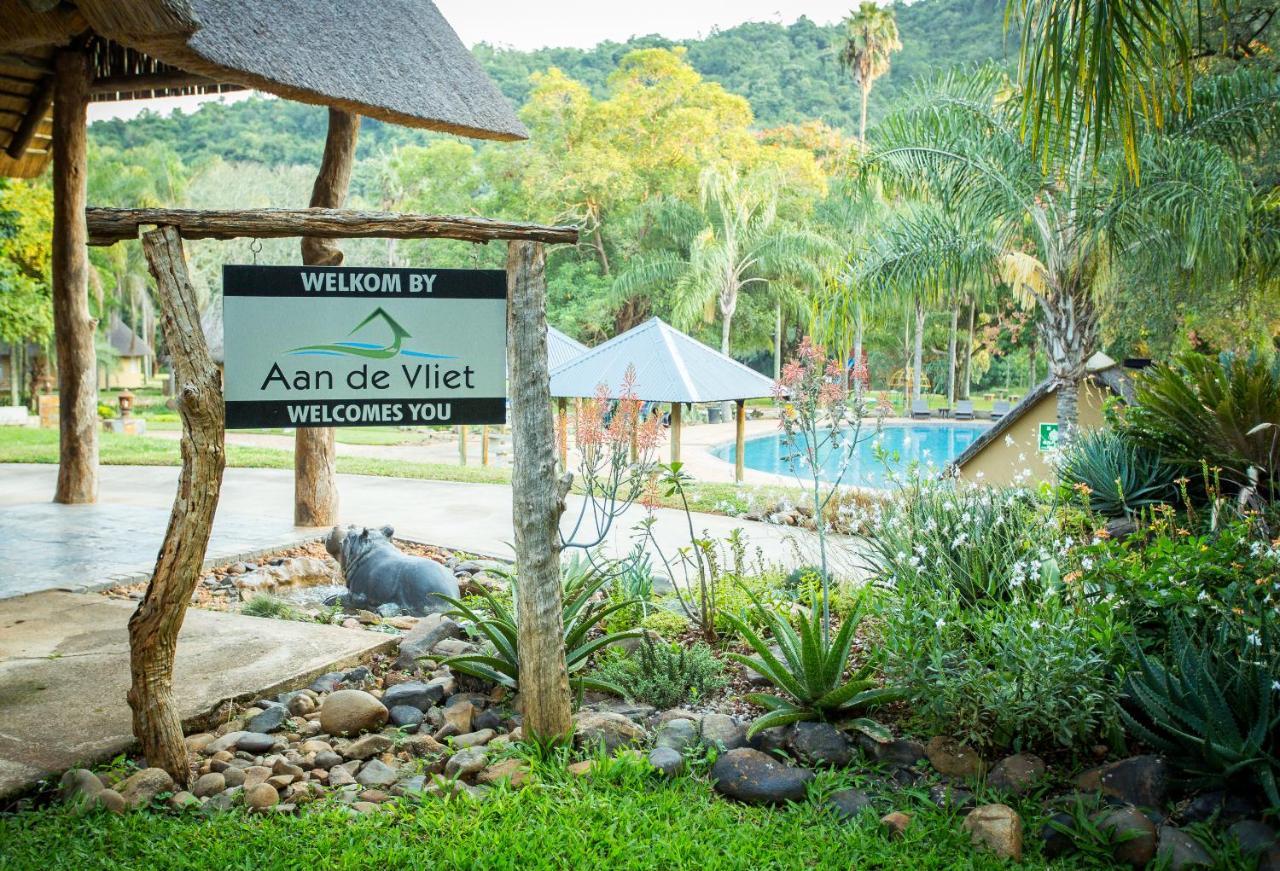 Aan De Vliet Holiday Resort Хейзивю Екстериор снимка