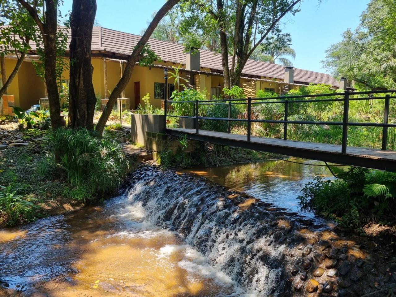 Aan De Vliet Holiday Resort Хейзивю Екстериор снимка
