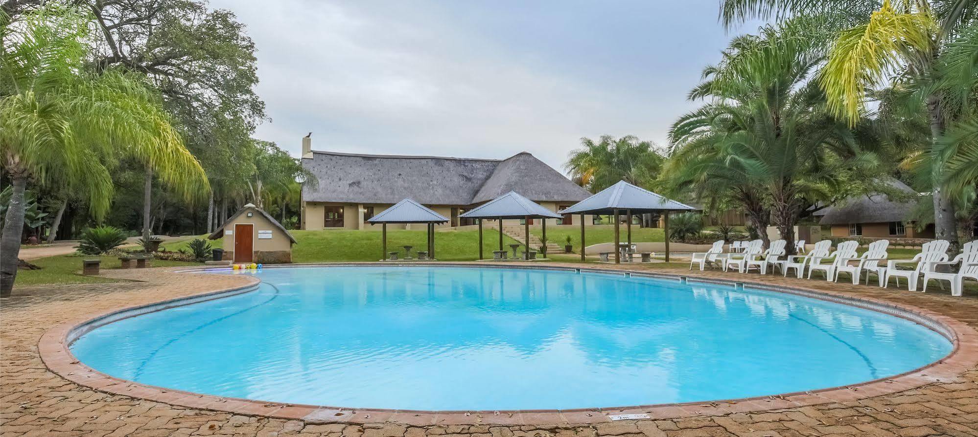 Aan De Vliet Holiday Resort Хейзивю Екстериор снимка