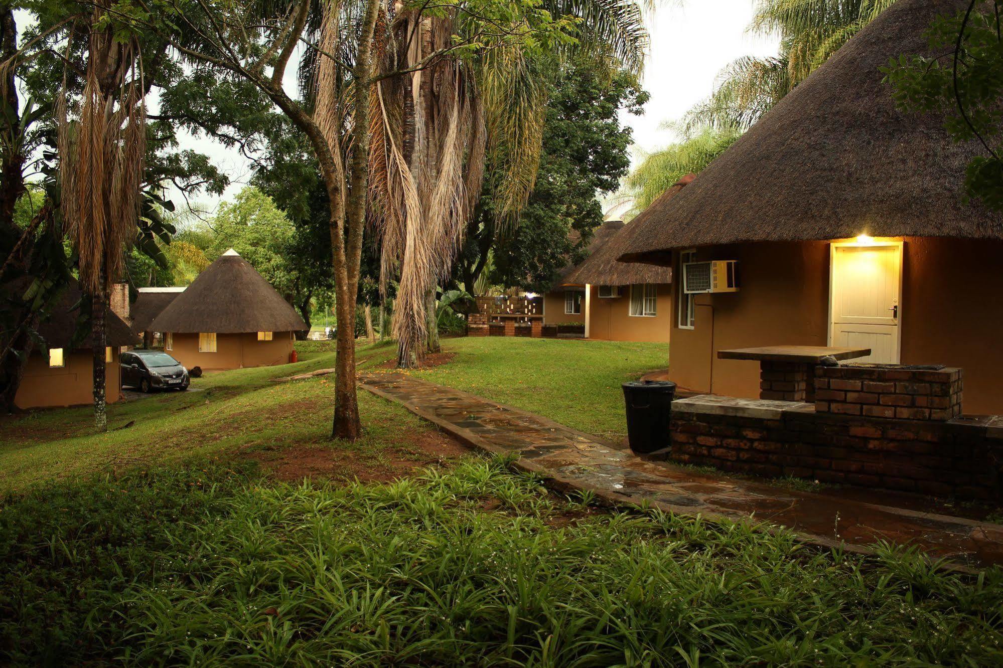Aan De Vliet Holiday Resort Хейзивю Екстериор снимка